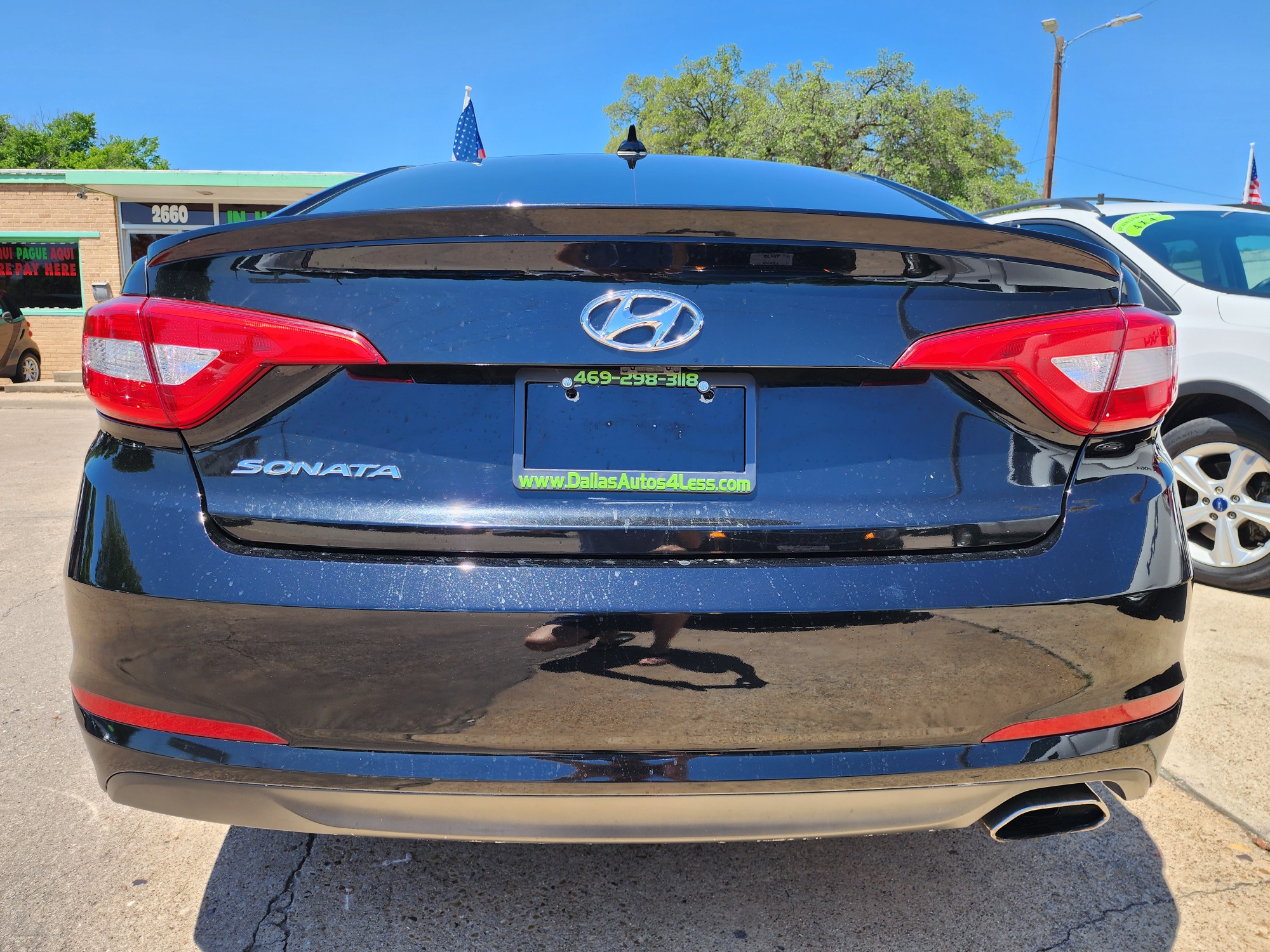 2015 BLACK Hyundai Sonata SE (5NPE24AF7FH) , AUTO transmission, located at 2660 S.Garland Avenue, Garland, TX, 75041, (469) 298-3118, 32.885387, -96.656776 - Photo #4